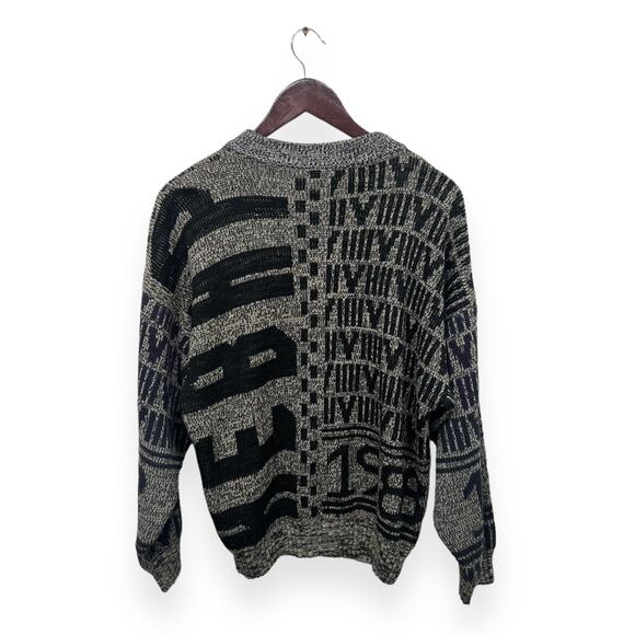American Vintage Other - Vintage 1988 Mens Sweater Size M